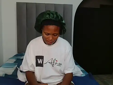 Sex bomb30 online show from October 26, 9:21 pm