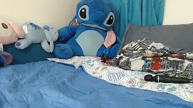 caramel doll   online show from March 14, 2:01 am