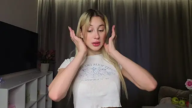 foxy vivi online show from November 21, 11:23 am