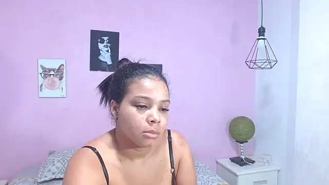 Snapshot of alessia_nichols chatting on October 21, 7:18 pm alessia nichols online show from October 21, 7:18 pm