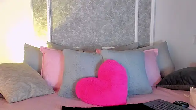  victoriaa  lois online show from January 8, 8:46 pm