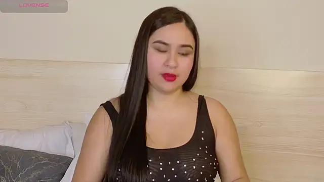 Snapshot of Mia_belmontt chatting on October 11, 8:11 pm Mia belmontt online show from October 11, 8:11 pm