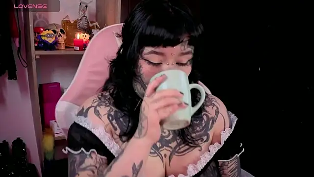 persefoneunderworld666 online show from October 20, 2:42 pm