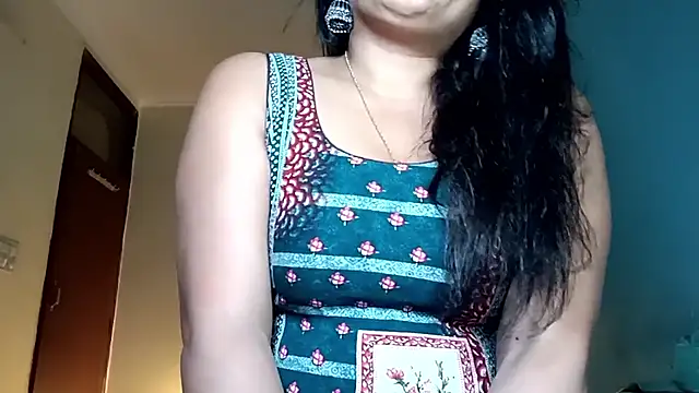 horny milf couple online show from June 4, 7:07 pm