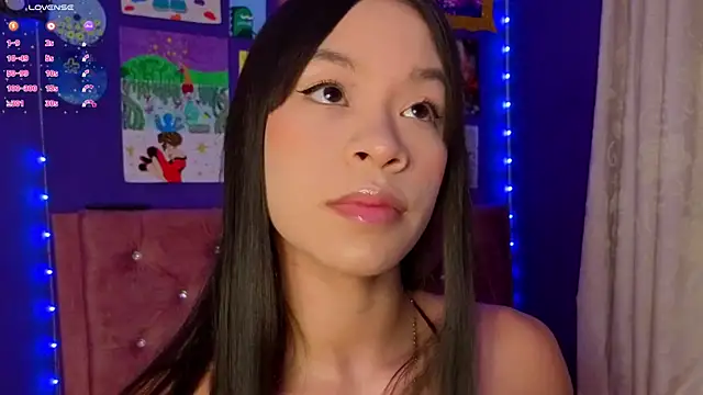 kimhilton  online show from April 23, 3:36 am