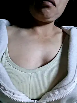 miomio-12 online show from October 9, 2:43 pm