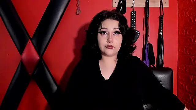 Snapshot of SabbathSinclair chatting on October 21, 11:58 am SabbathSinclair online show from October 21, 11:58 am