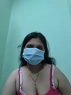 yourbeautyqueen online show from July 18, 8:44 pm