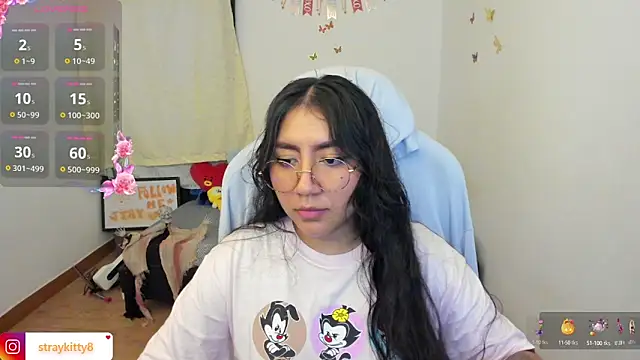 LoveLyy- online show from October 15, 9:06 pm