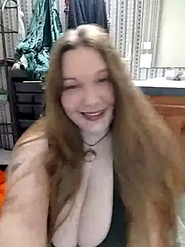 AugustRayn online show from March 18, 2:16 am