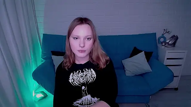 Snapshot of AuroraMour chatting on October 8, 5:06 pm AuroraMour online show from October 8, 5:06 pm