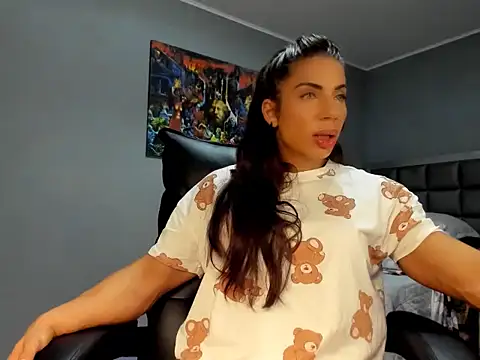 Alesyamuscledollxh online show from November 11, 8:28 pm