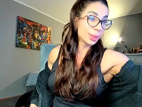 Alesyamuscledollxh online show from February 10, 10:35 pm