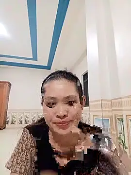 Snapshot of Young_vietnamese chatting on October 21, 12:42 pm Young vietnamese online show from October 21, 12:42 pm