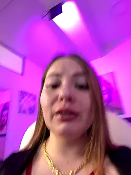 Snapshot of kattee_adams chatting on October 21, 1:04 pm kattee adams online show from October 21, 1:04 pm