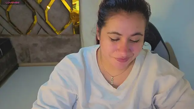 Addyy 02 online show from November 14, 9:04 pm