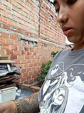 Queen sofya online show from December 3, 6:21 pm