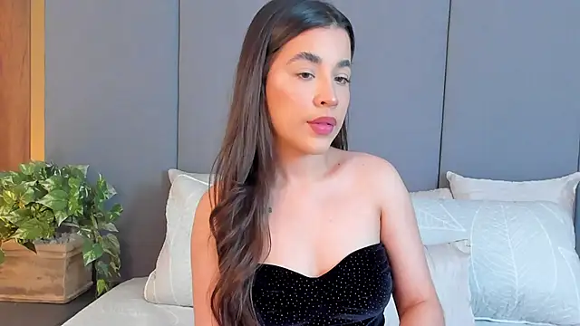 AryBlair online show from October 31, 12:34 am