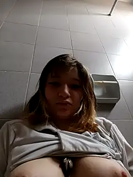 EmuOtori online show from February 21, 1:23 pm