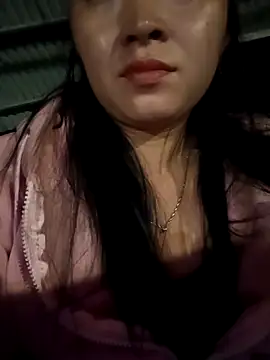 Snapshot of miemie-xx chatting on October 17, 12:19 pm miemie-xx online show from October 17, 12:19 pm