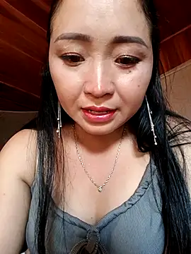 Snapshot of miemie-xx chatting on October 19, 8:49 am miemie-xx online show from October 19, 8:49 am