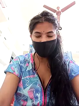 Hot radhaji online show from February 3, 8:30 am