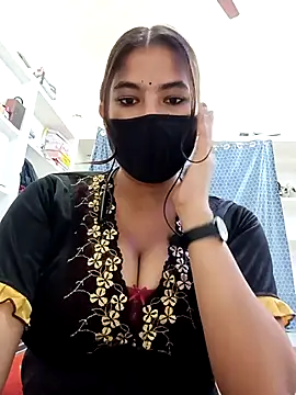 Hot radhaji online show from April 12, 2:31 pm