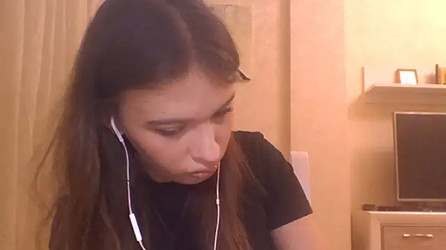 Snapshot of CeyaLier chatting on October 17, 6:22 pm CeyaLier online show from October 17, 6:22 pm