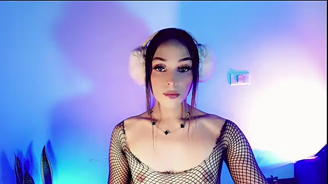 babysomeer online show from November 15, 7:09 am