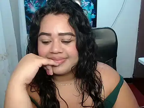 oliviia cute online show from January 14, 2:49 am