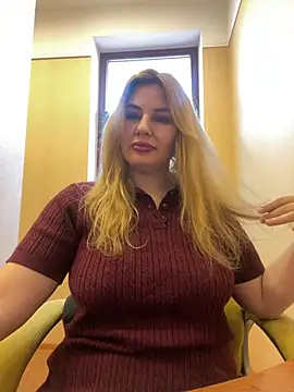 Passion-Blondy online show from April 3, 9:40 am