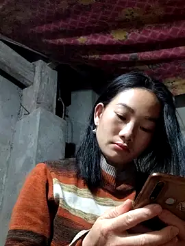 gio-thu online show from February 24, 5:00 pm