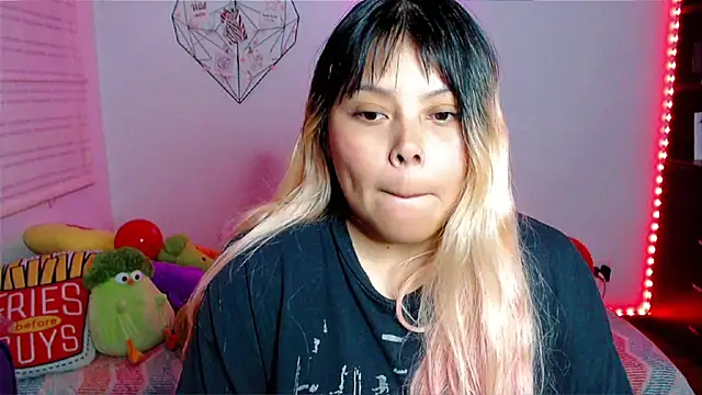 EllieMoonX online show from February 14, 11:51 pm