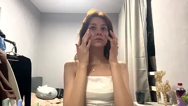 WildPeachh online show from November 20, 7:59 pm