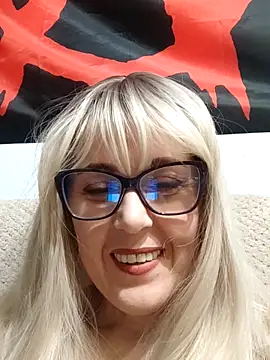 Amelialove42 online show from November 30, 10:19 am