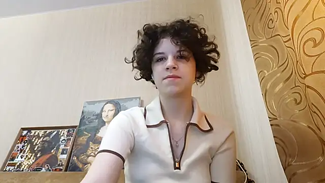 JesseniaHanney online show from October 22, 8:08 am