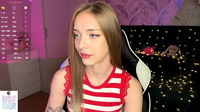 EvaPeace online show from December 2, 7:16 pm