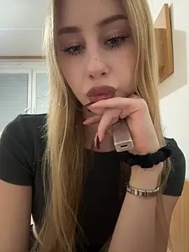 JudithCarly online show from February 7, 9:51 pm