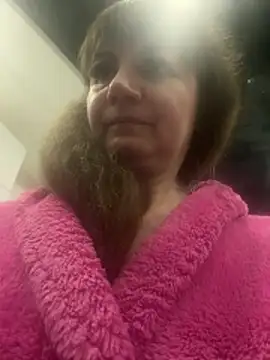 Butterfly8385 online show from February 26, 10:20 pm