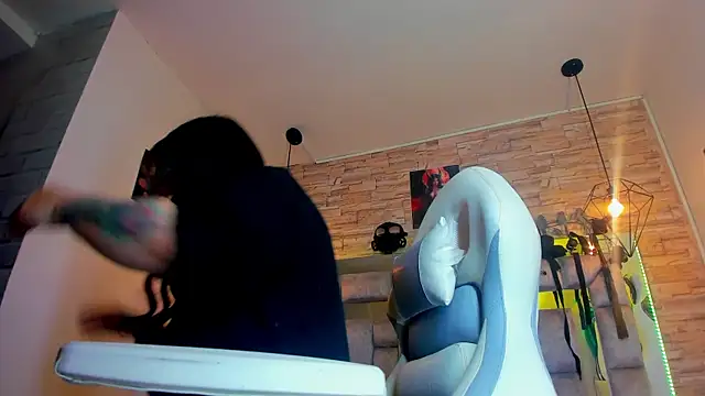 Evangelinejoness  online show from March 20, 11:48 am