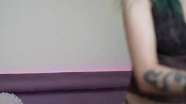 JoelleApril online show from March 7, 10:06 pm