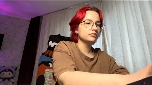 Snapshot of TheaBertch chatting on October 12, 2:19 pm TheaBertch online show from October 12, 2:19 pm