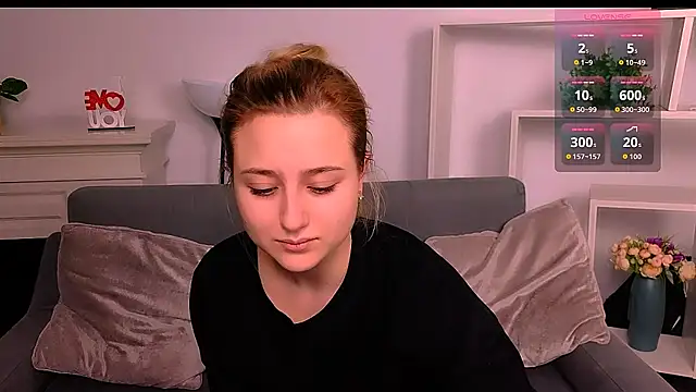 Lulu   Moon online show from February 17, 9:36 pm