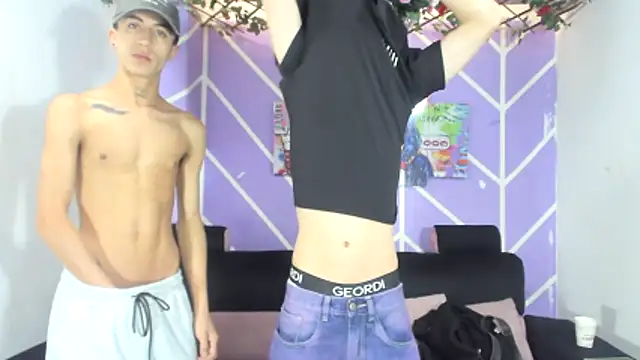 heyy noah11 online show from April 14, 2:06 pm