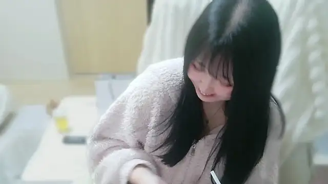 Hibikiii  online show from October 31, 6:50 am