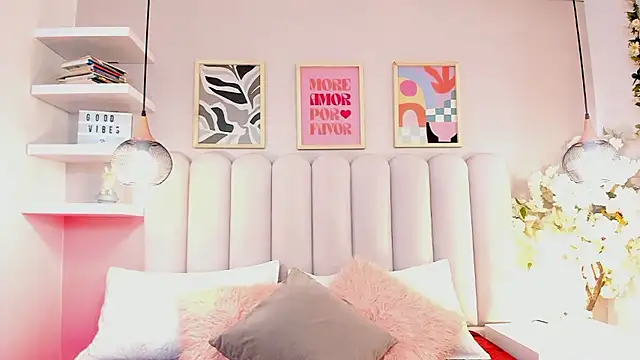 Isabella  gonzalez  online show from January 14, 6:07 am