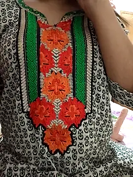 Tanha18 online show from June 3, 2:33 pm