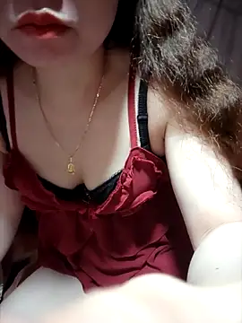 LeanaLy online show from November 17, 1:01 pm