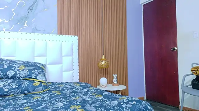 chubbykinkyygirl online show from November 4, 12:43 pm