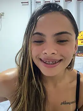 safadinhaquenteW online show from August 4, 3:23 am